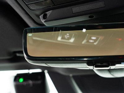 LAND ROVER DEFENDER - 7