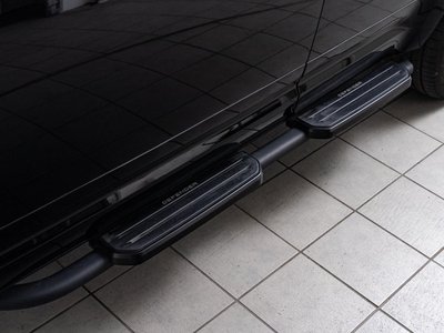 LAND ROVER DEFENDER - 8