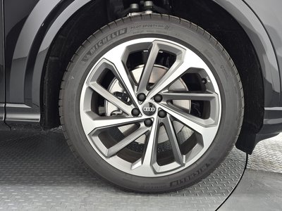 صورة 8 لـ 2025 AUDI Q5