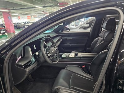 2023 Genesis G90 (RS4) 照片 2