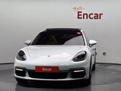 PORSCHE PANAMERA - 2