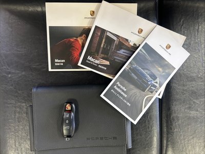 PORSCHE MACAN - 4