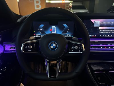BMW 7 SERIES - 9
