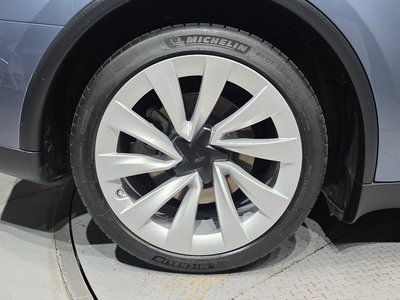 صورة 6 لـ 2025 Tesla MODEL Y