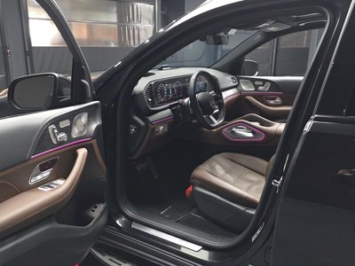 MERCEDES-BENZ GLS - 10