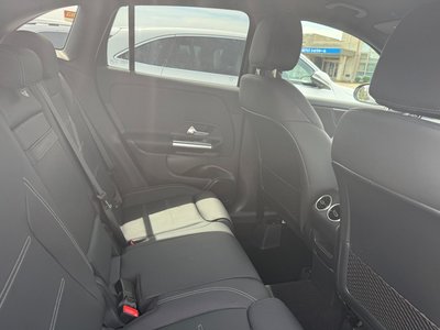 2025 Mercedes-BENZ GLA 缩略图 15