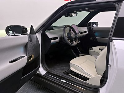 صورة 10 لـ 2024 MINI COOPER ELECTRIC