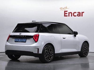 صورة 3 لـ 2024 MINI COOPER ELECTRIC