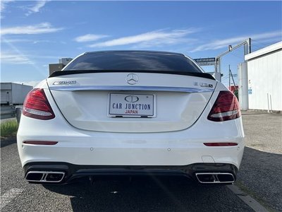 MERCEDES-BENZ E-CLASS - 4