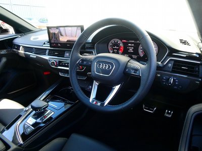صورة 14 لـ 2025 AUDI S4