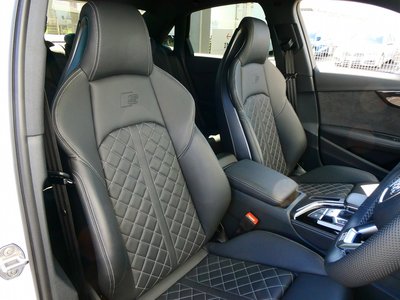 2025 AUDI S4 照片 10