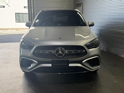 MERCEDES-BENZ GLA - 4