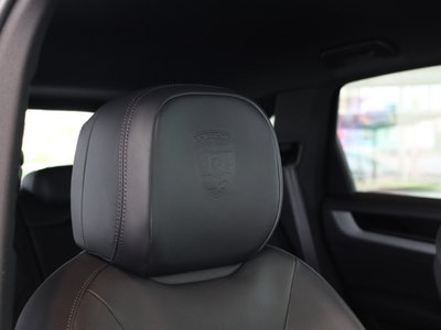 2024 Porsche CAYENNE thumbnail 18