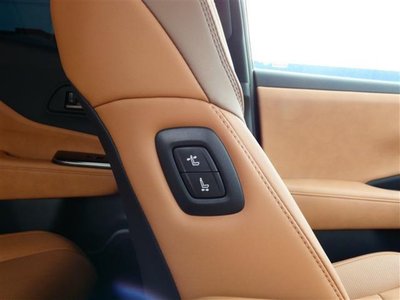صورة مصغرة 30 لـ 2024 Toyota CROWN SPORT