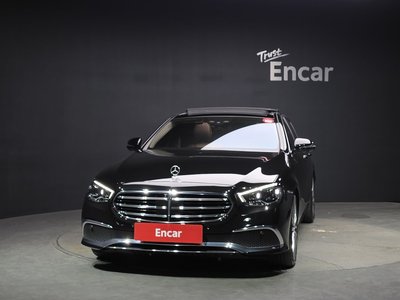 MERCEDES-BENZ E-CLASS - 2