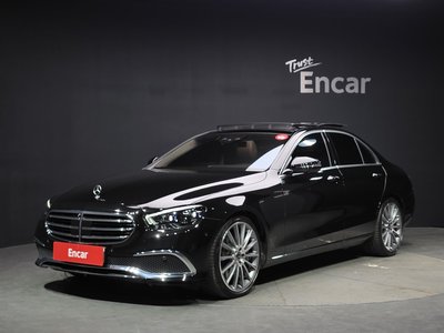MERCEDES-BENZ E-CLASS - 1