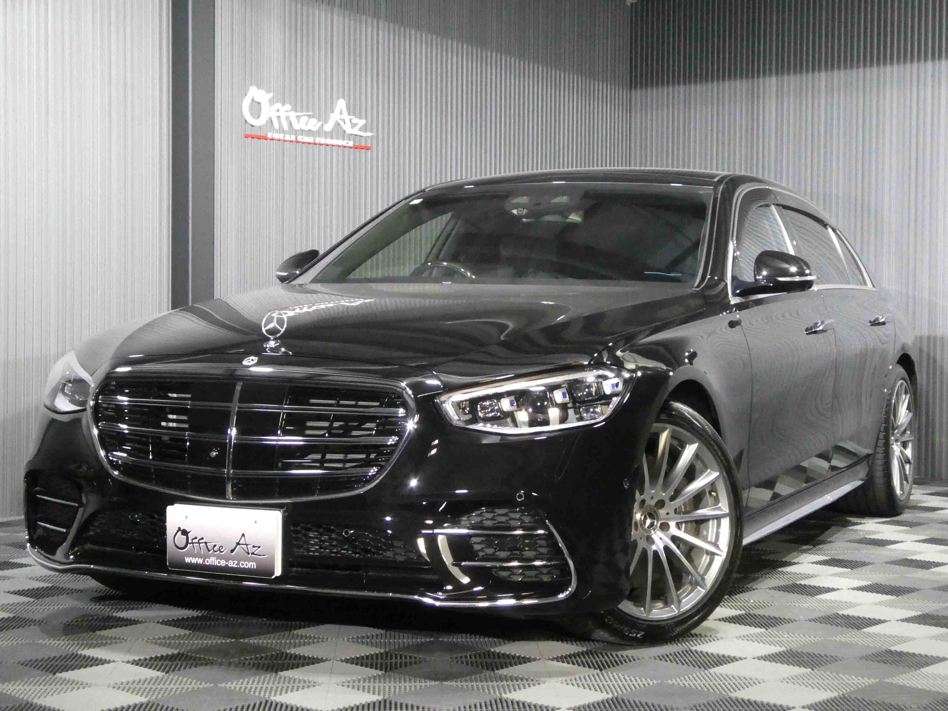 MERCEDES-BENZ S-CLASS - View 1