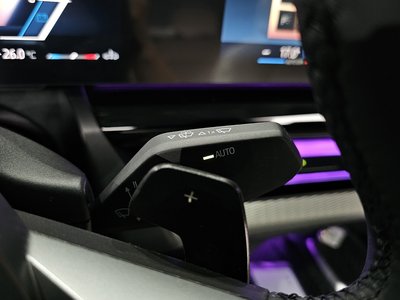 2025 BMW 5 SERIES thumbnail 27