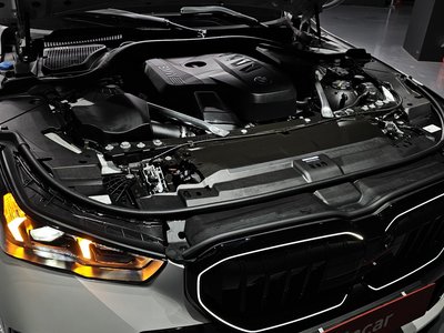 صورة 7 لـ 2025 BMW 5 SERIES