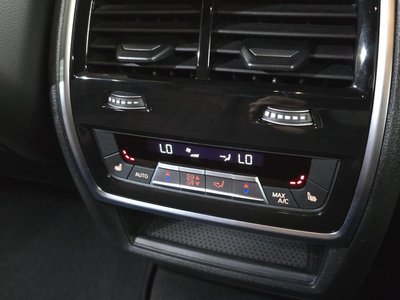 2025 BMW X6 — миниатюра 32