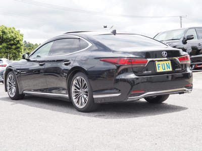 LEXUS LS - 6