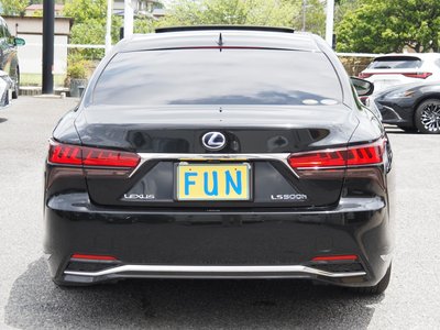 LEXUS LS - 7