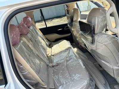صورة مصغرة 56 لـ 2026 Toyota LAND CRUISER 300