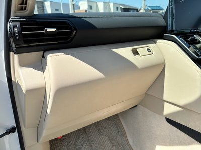 صورة مصغرة 49 لـ 2026 Toyota LAND CRUISER 300