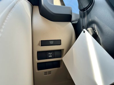 صورة مصغرة 29 لـ 2026 Toyota LAND CRUISER 300