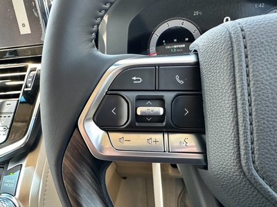 صورة مصغرة 28 لـ 2026 Toyota LAND CRUISER 300