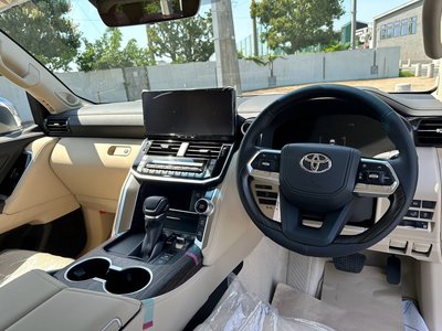 صورة مصغرة 47 لـ 2026 Toyota LAND CRUISER 300