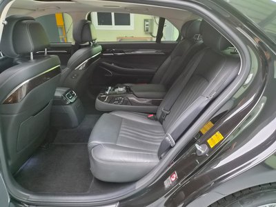 2018 Genesis G90 photo 5
