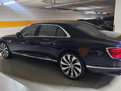 BENTLEY FLYING SPUR - 2