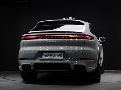 PORSCHE CAYENNE - 4