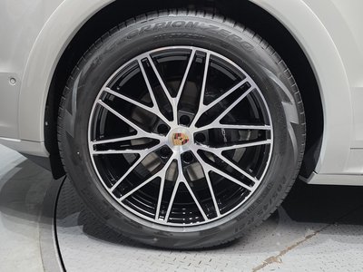 PORSCHE CAYENNE - 6
