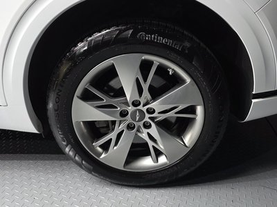 صورة 8 لـ 2021 Genesis GV70