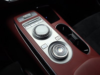 صورة مصغرة 12 لـ 2021 Genesis GV70