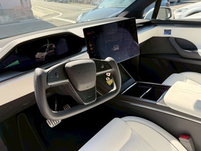 صورة 9 لـ 2024 Tesla MODEL X