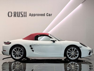 صورة 10 لـ 2019 Porsche 718