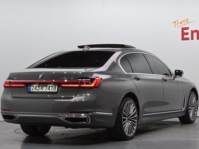 BMW 7 SERIES - 4