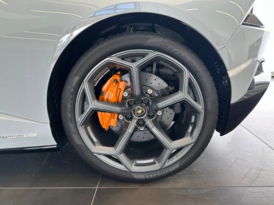 LAMBORGHINI HURACAN SPYDER - 8