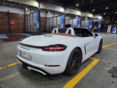 2018 Porsche 718 — фото 4
