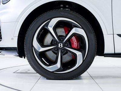 BENTLEY BENTAYGA - 6