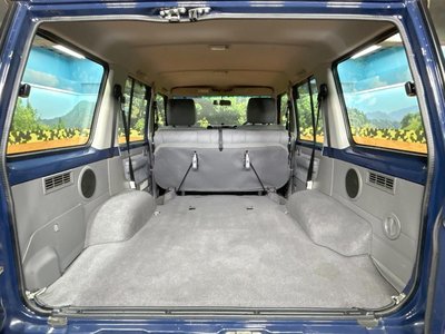 TOYOTA LAND CRUISER 70 - 10