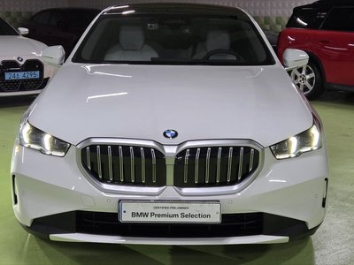 BMW 5 SERIES - 2