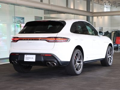 PORSCHE MACAN - 7