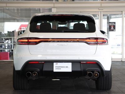 PORSCHE MACAN - 6