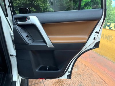 2022 Toyota LAND CRUISER PRADO — миниатюра 34