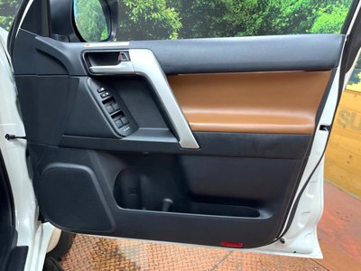 2022 Toyota LAND CRUISER PRADO — миниатюра 33