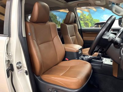 2022 Toyota LAND CRUISER PRADO — фото 8